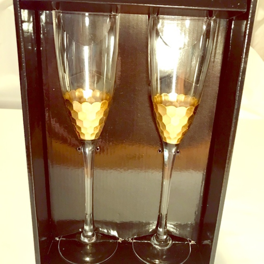 Toasting Flutes